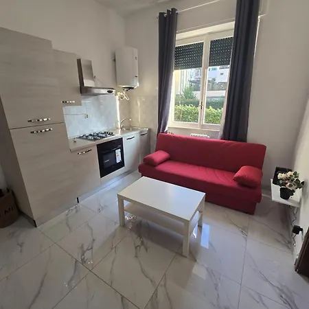 Lägenhet Rent In - Bilocale Zona Navigli Milano